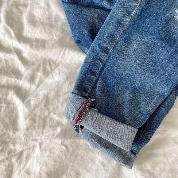 2/$40💜 CLOSET CLEAN OUT: American Eagle ripped boyfriend jeans - Picture 9 of 10